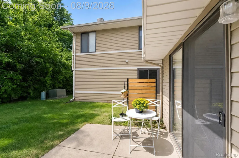 175 Briarcrest Drive #102 Ann Arbor City, MI 48104