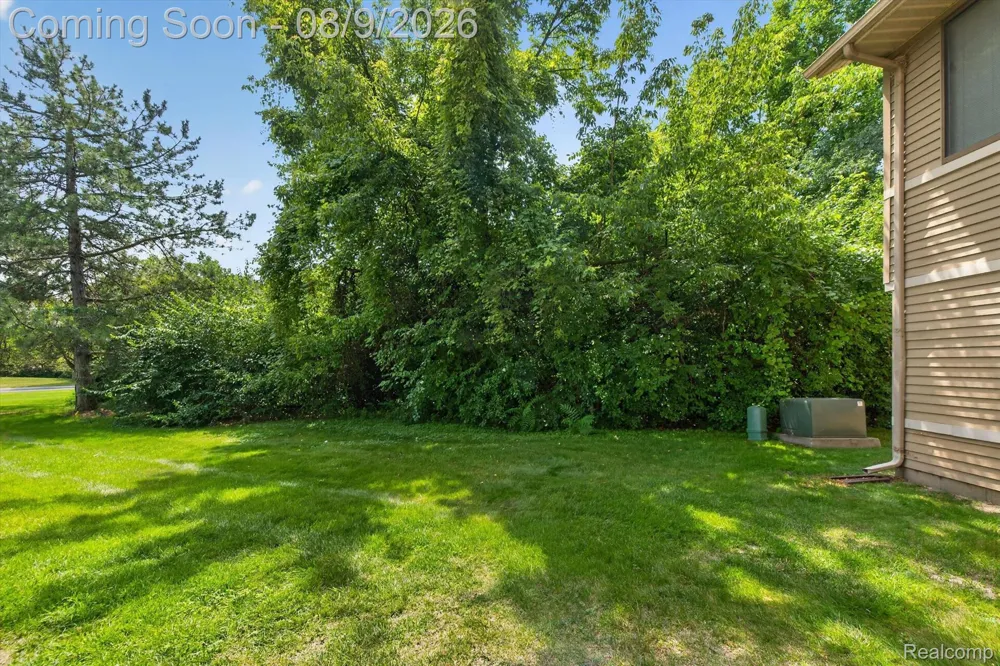 175 Briarcrest Drive #102 Ann Arbor City, MI 48104
