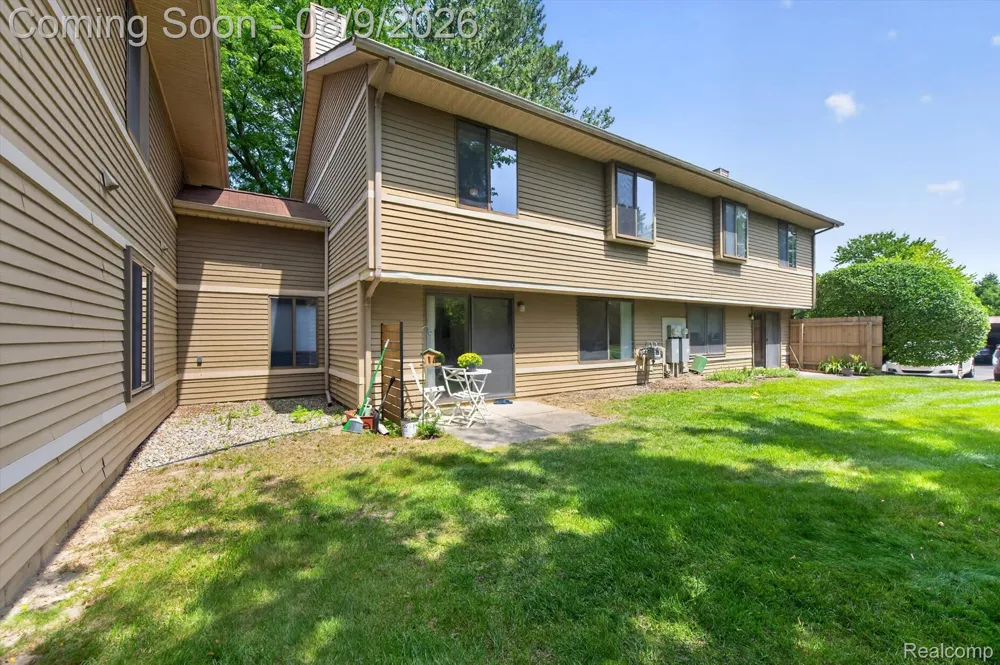 175 Briarcrest Drive #102 Ann Arbor City, MI 48104