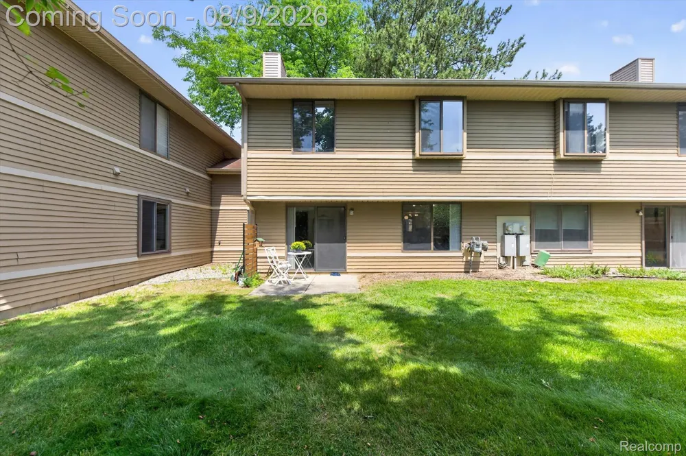 175 Briarcrest Drive #102 Ann Arbor City, MI 48104