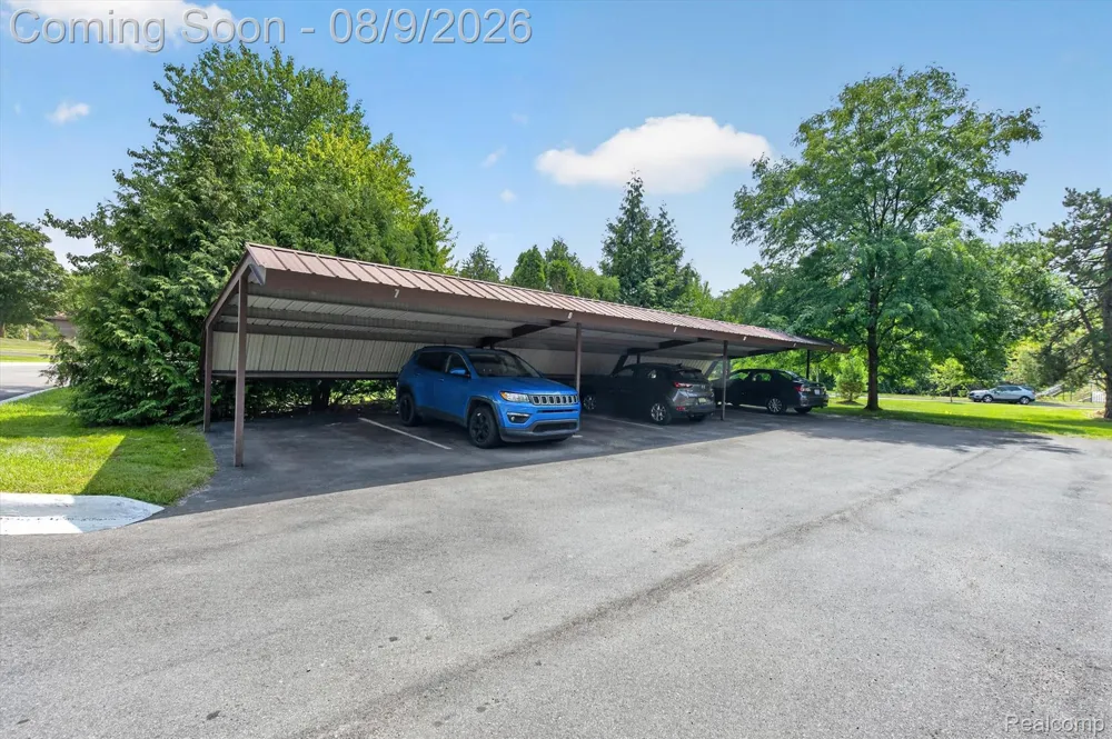 175 Briarcrest Drive #102 Ann Arbor City, MI 48104