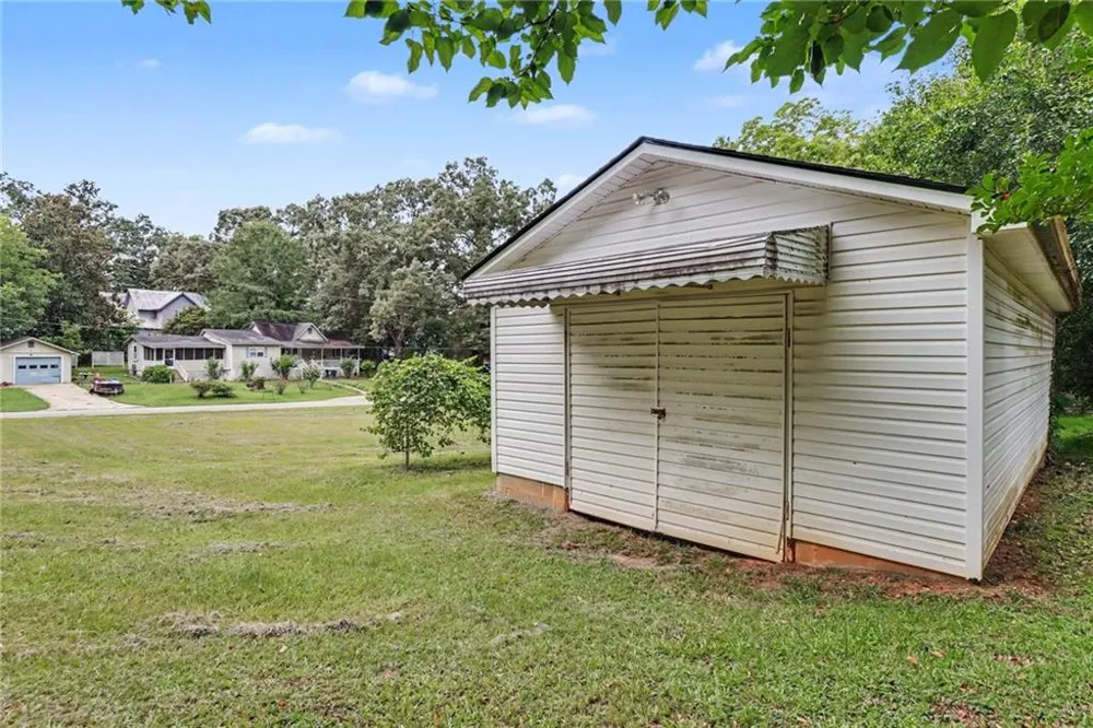 160 Connecticut Avenue Tallapoosa, GA 30176