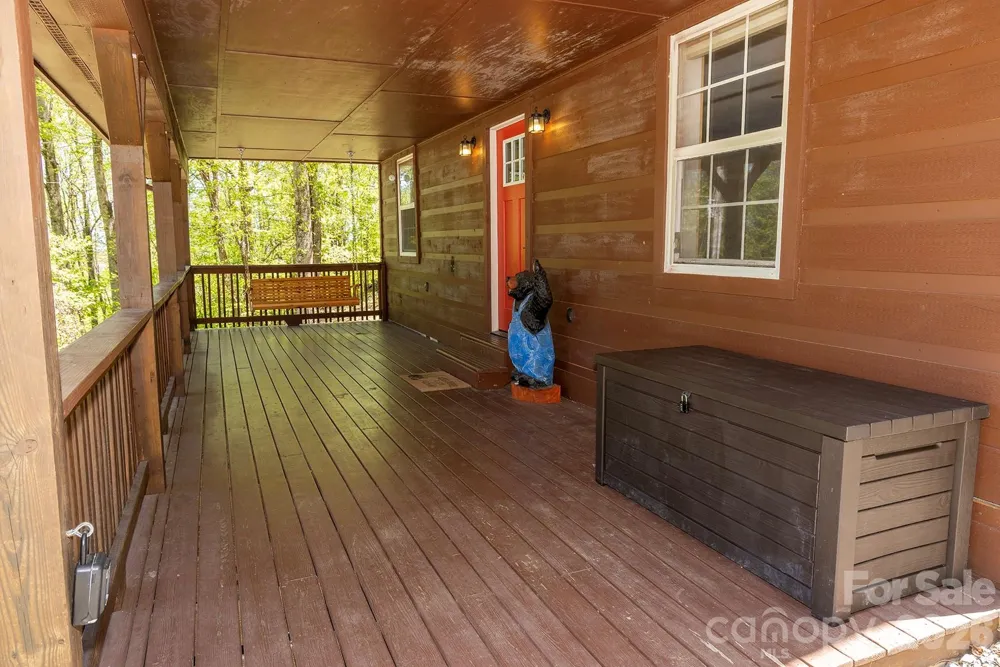 95 Lasso Lane Waynesville, NC 28785