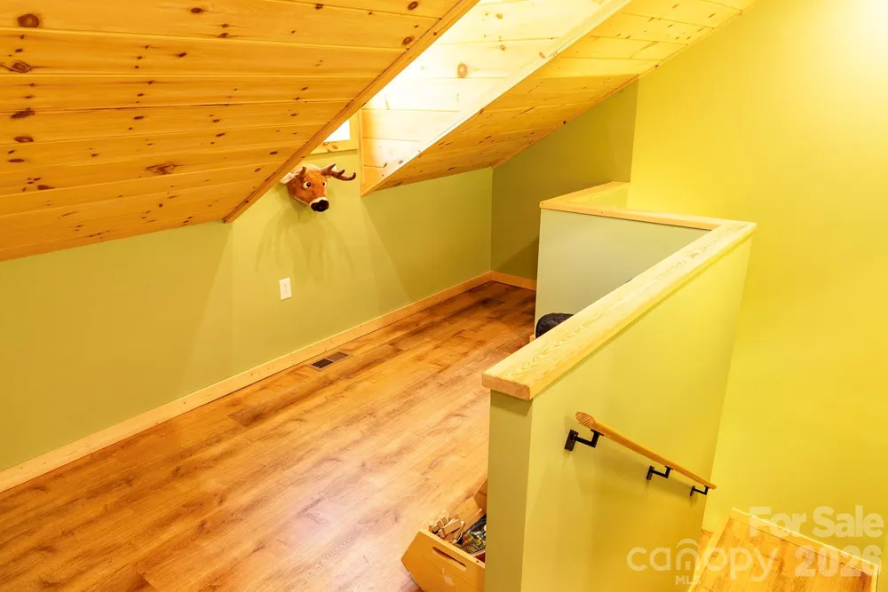 95 Lasso Lane Waynesville, NC 28785