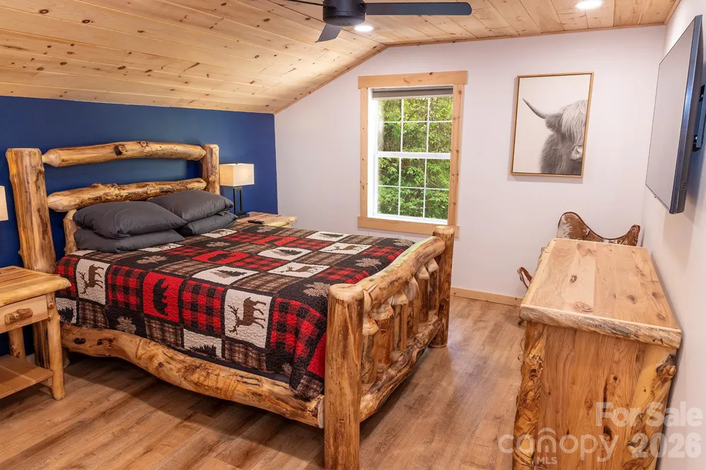 95 Lasso Lane Waynesville, NC 28785