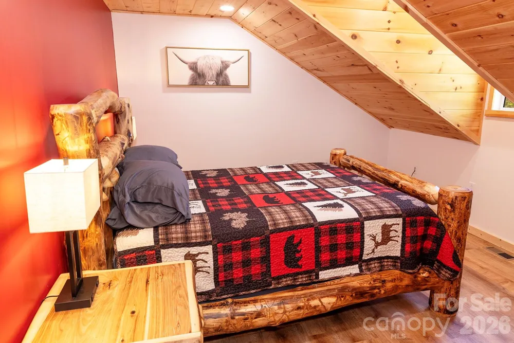 95 Lasso Lane Waynesville, NC 28785
