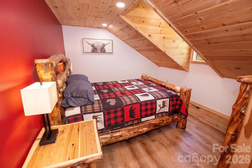 95 Lasso Lane Waynesville, NC 28785