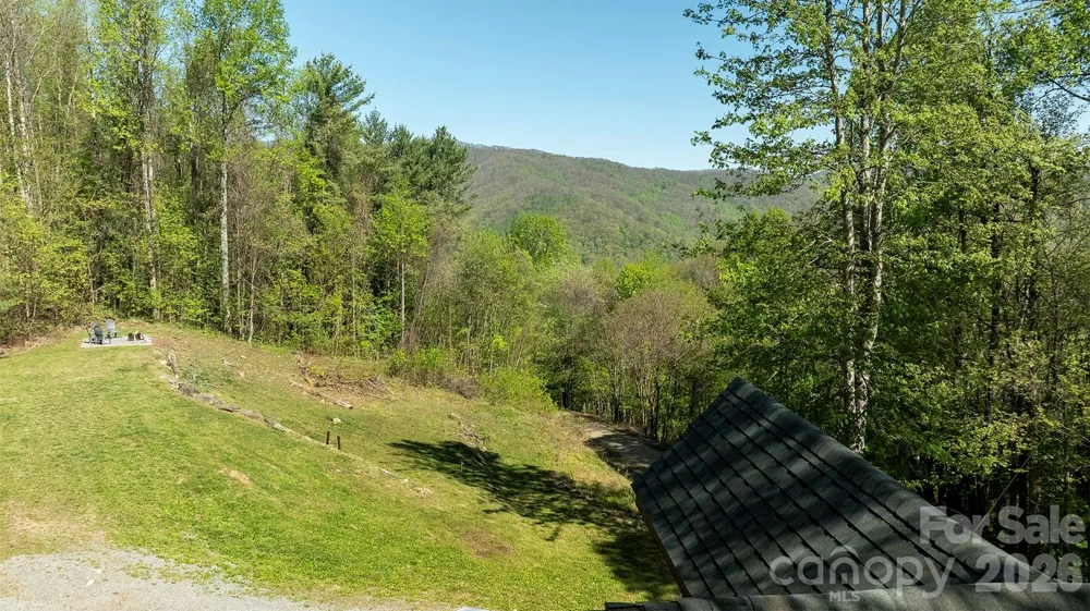 95 Lasso Lane Waynesville, NC 28785