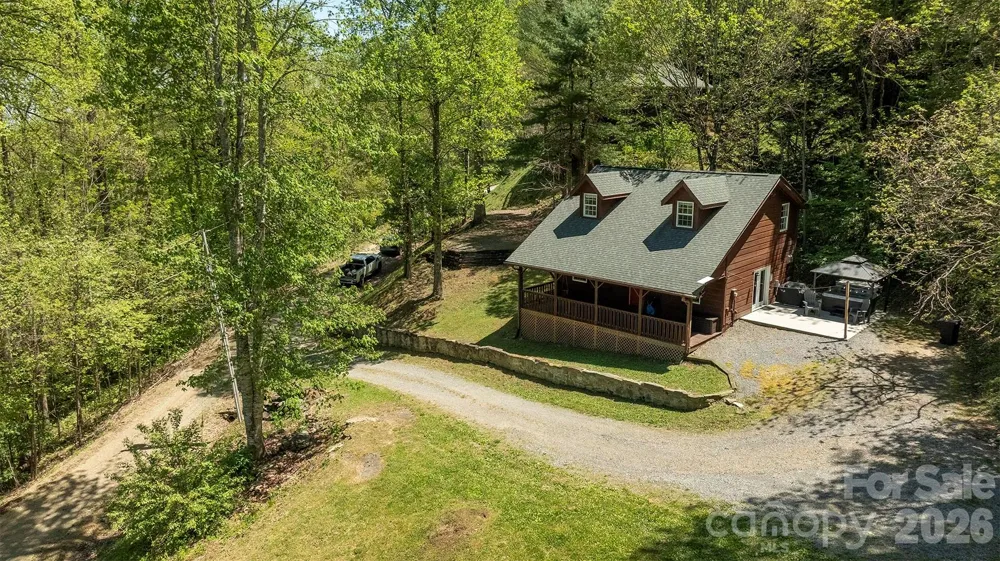95 Lasso Lane Waynesville, NC 28785