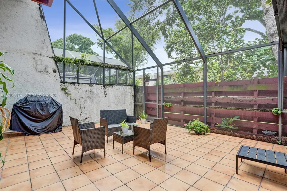 3003 Lakewood Ln Hollywood, FL 33021