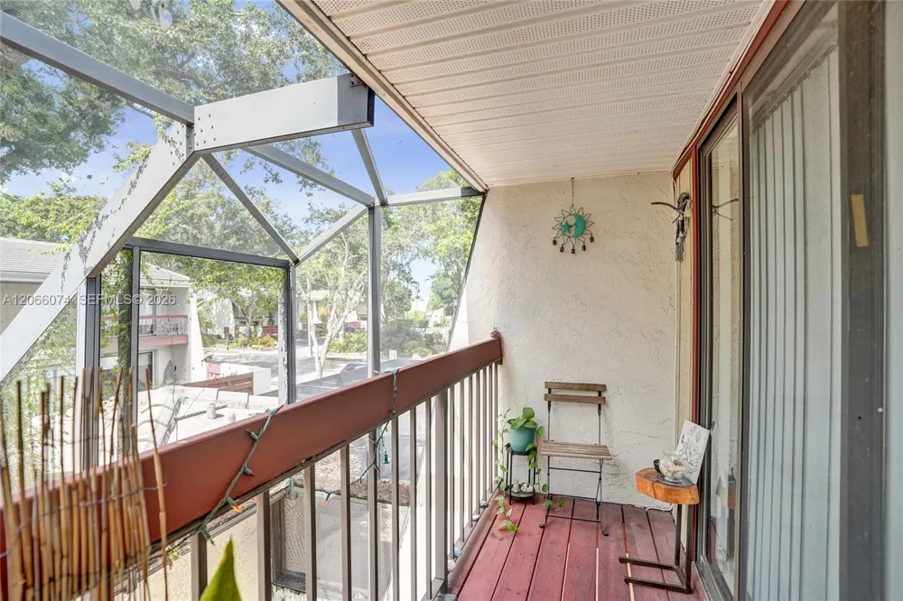 3003 Lakewood Ln Hollywood, FL 33021