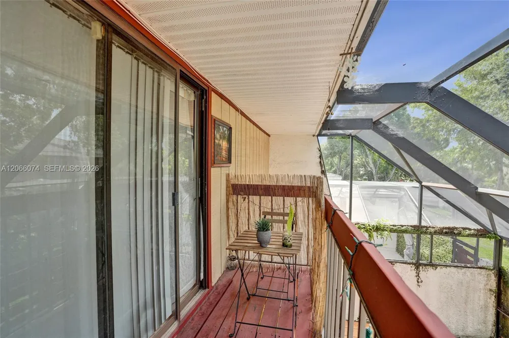 3003 Lakewood Ln Hollywood, FL 33021