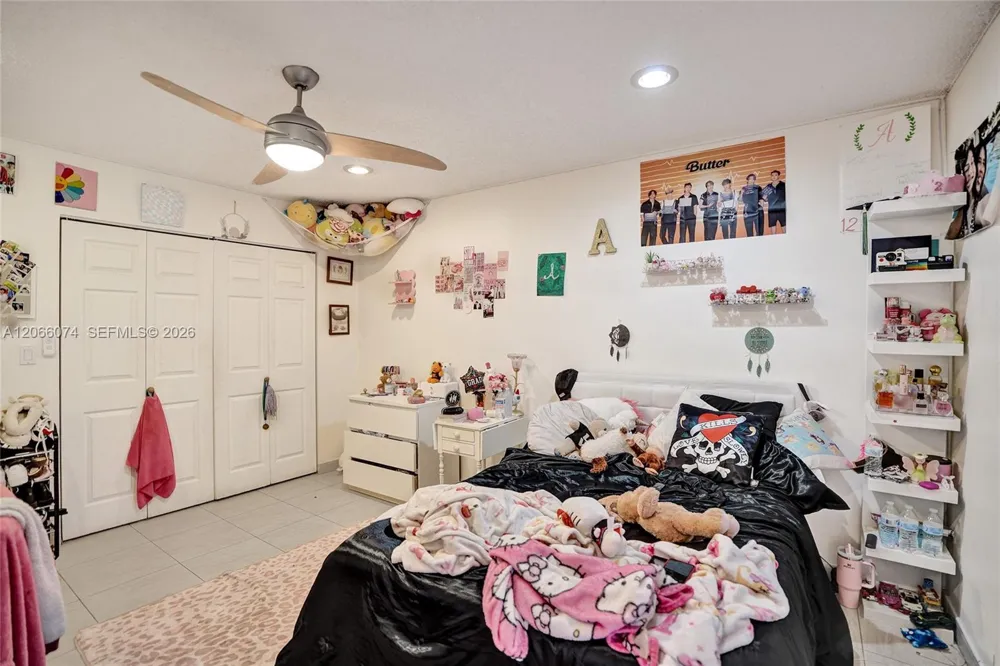 3003 Lakewood Ln Hollywood, FL 33021