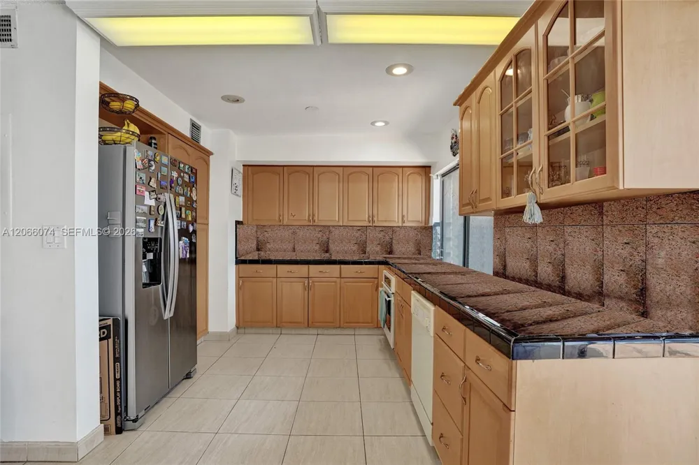3003 Lakewood Ln Hollywood, FL 33021