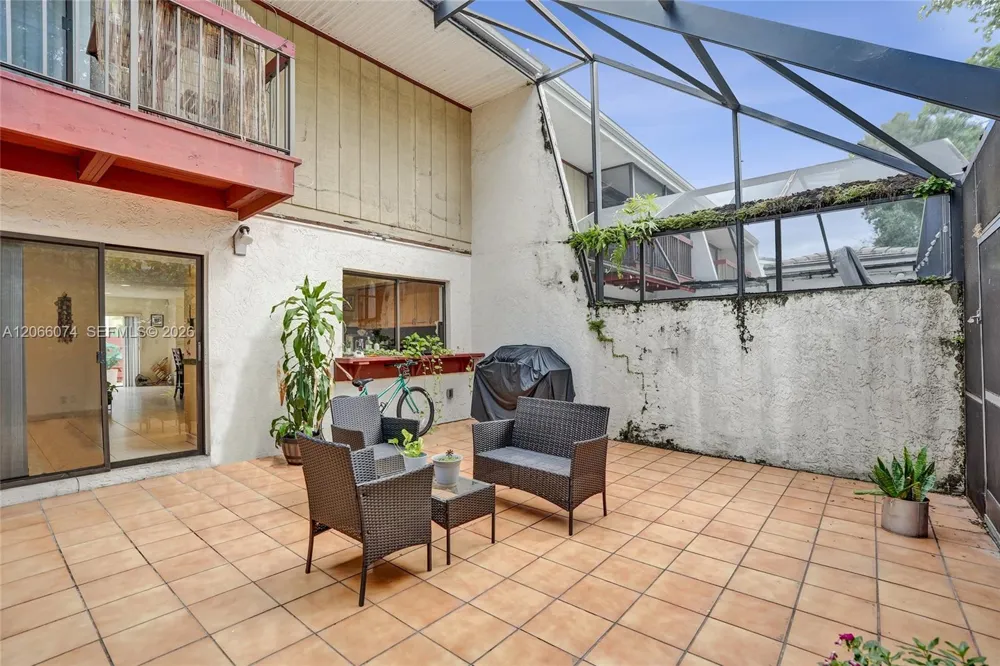 3003 Lakewood Ln Hollywood, FL 33021