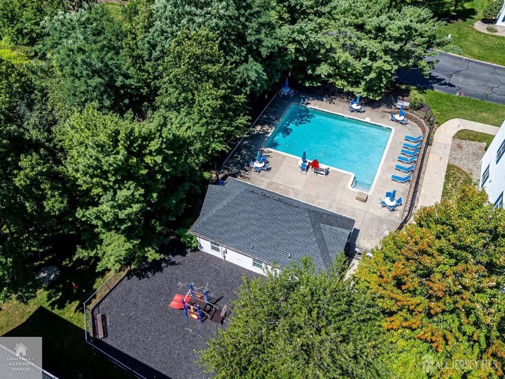 1413 Waterford Drive Edison, NJ 08817