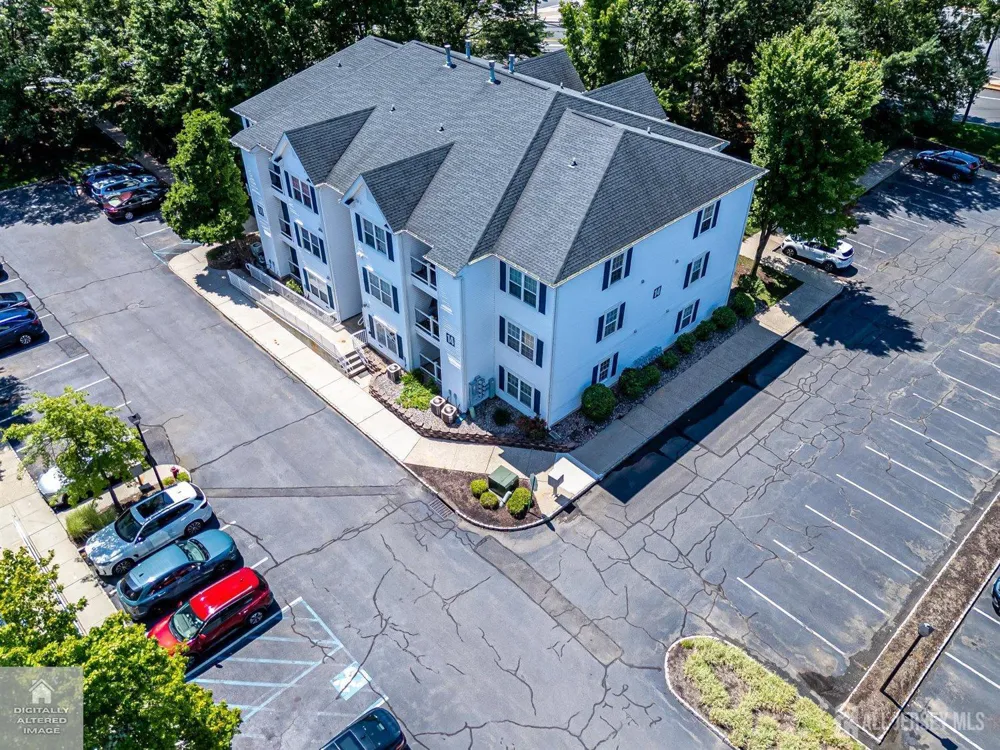 1413 Waterford Drive Edison, NJ 08817