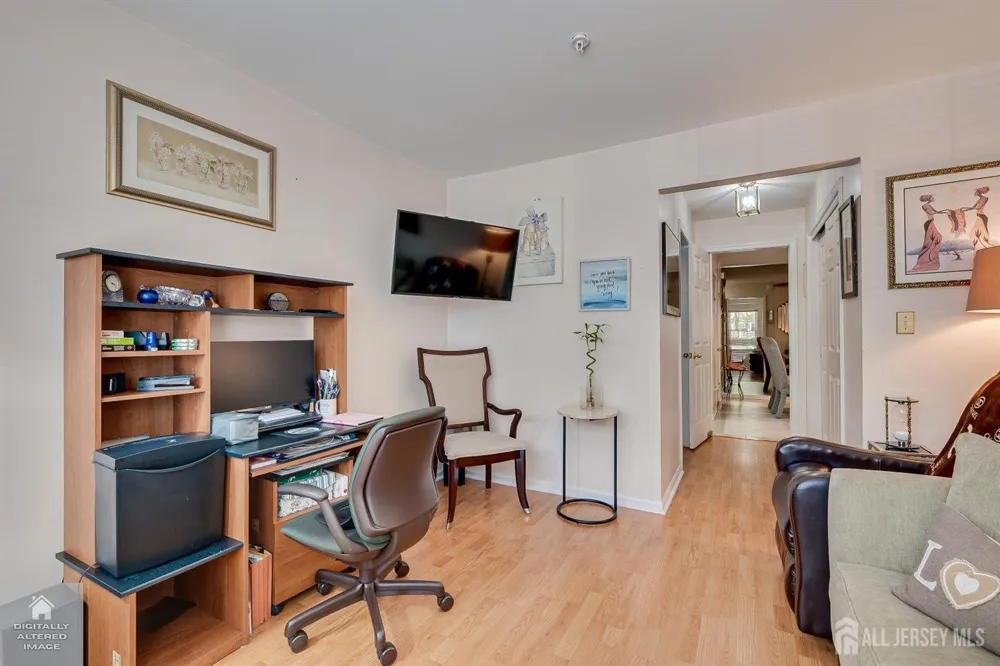 1413 Waterford Drive Edison, NJ 08817