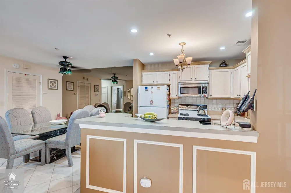 1413 Waterford Drive Edison, NJ 08817
