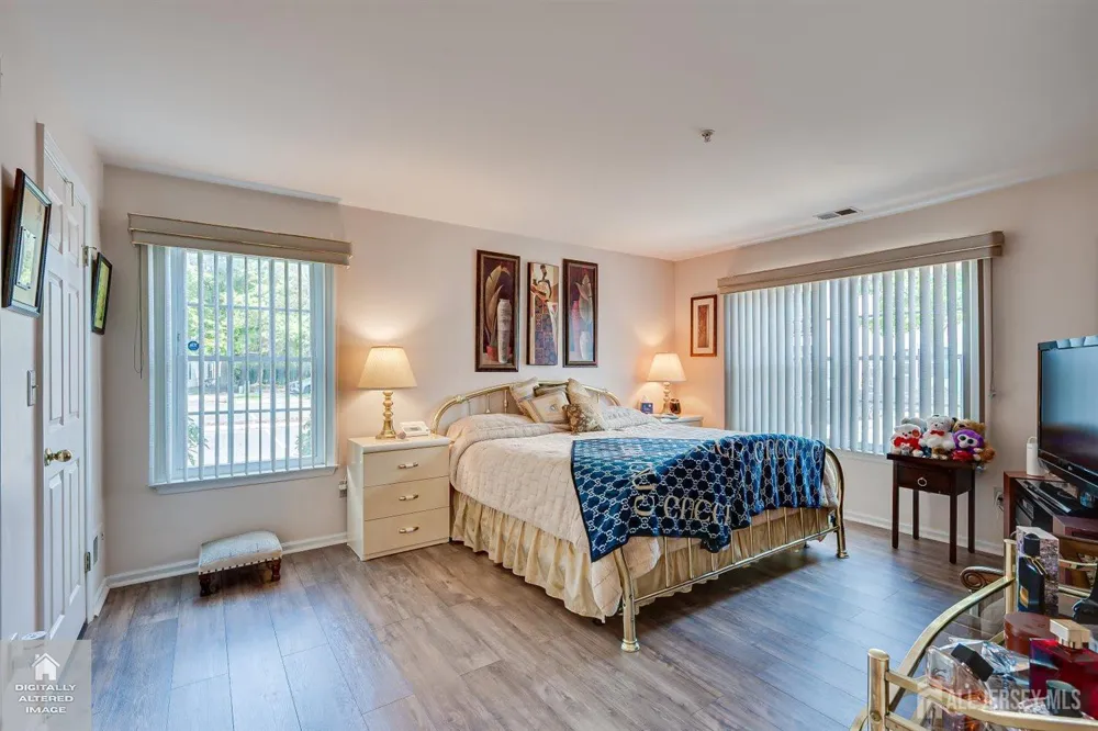 1413 Waterford Drive Edison, NJ 08817