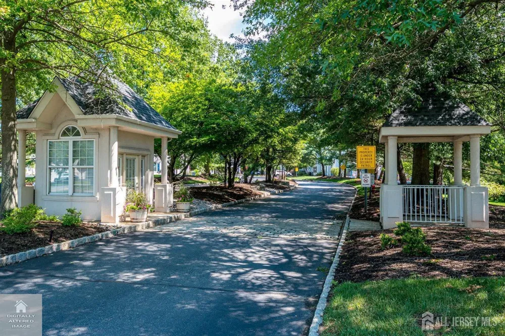 1413 Waterford Drive Edison, NJ 08817