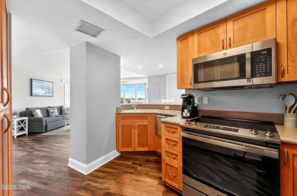 2625 S Atlantic Avenue #5SW Daytona Beach Shores, FL 32118