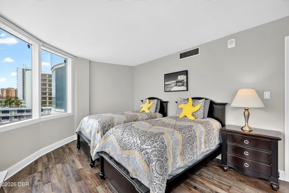 2625 S Atlantic Avenue #5SW Daytona Beach Shores, FL 32118