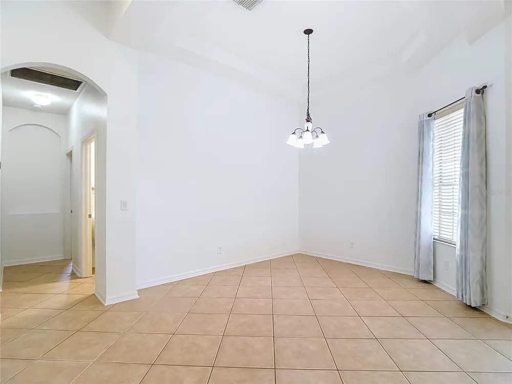 220 RONJA LANE Valrico, FL 33594