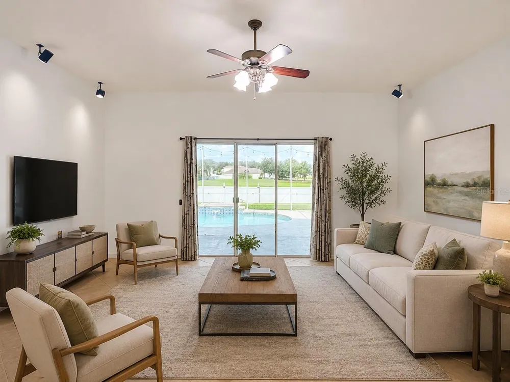 220 RONJA LANE Valrico, FL 33594