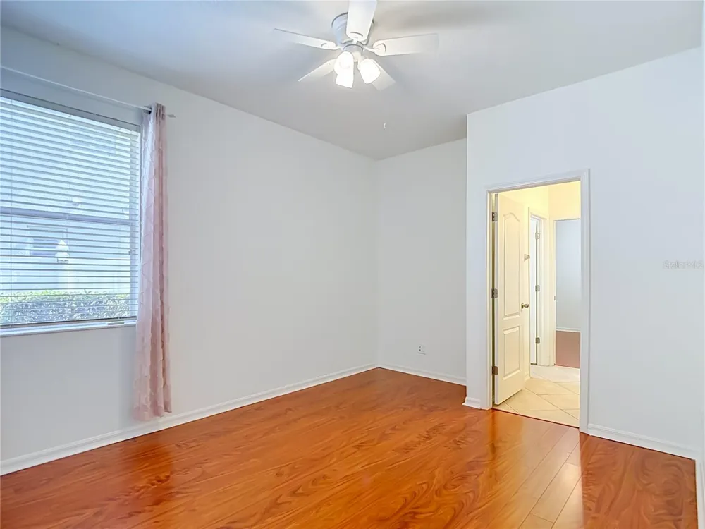 220 RONJA LANE Valrico, FL 33594