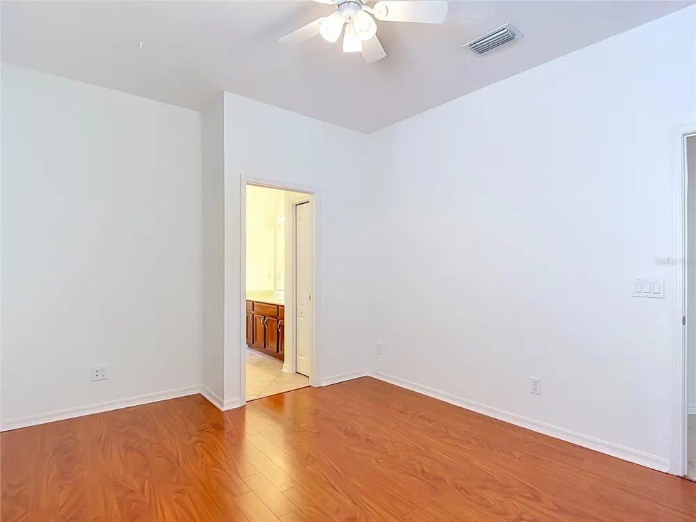 220 RONJA LANE Valrico, FL 33594