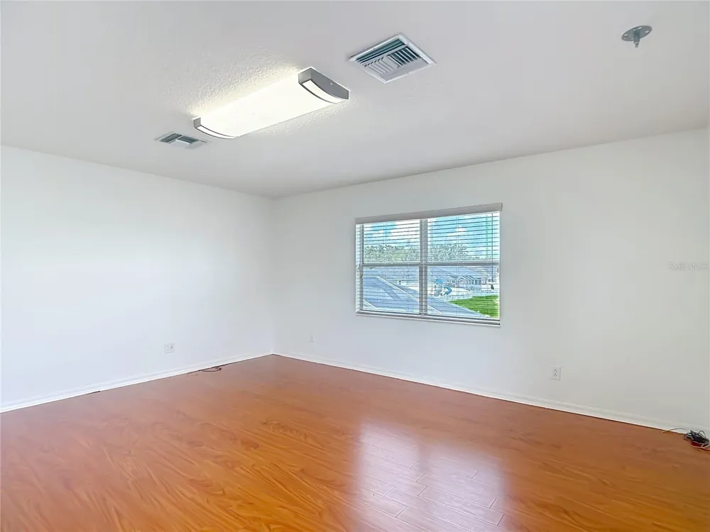 220 RONJA LANE Valrico, FL 33594