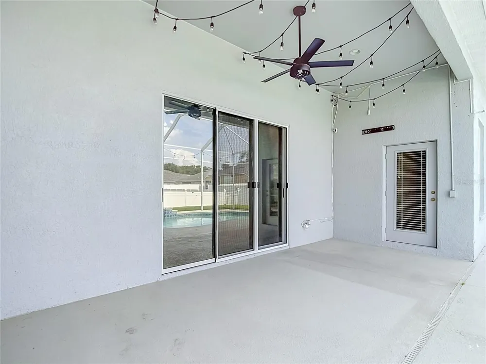 220 RONJA LANE Valrico, FL 33594