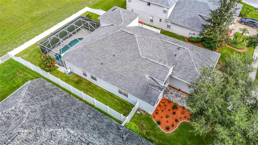 220 RONJA LANE Valrico, FL 33594