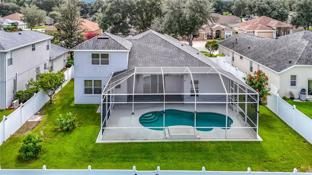 220 RONJA LANE Valrico, FL 33594