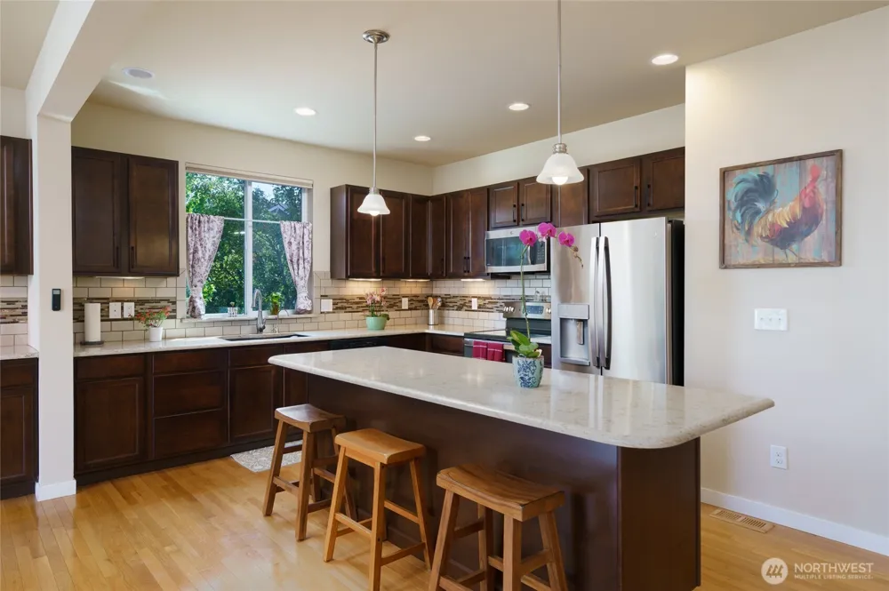 1758 Hillcrest Loop Mount Vernon, WA 98274
