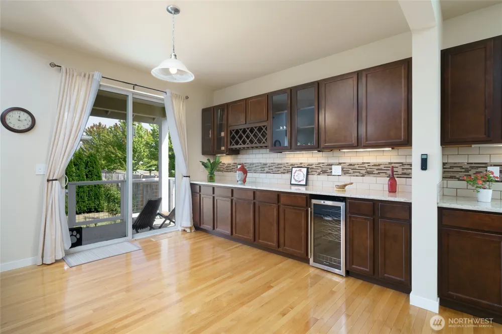 1758 Hillcrest Loop Mount Vernon, WA 98274