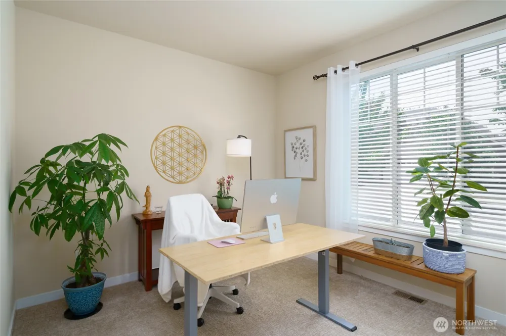 1758 Hillcrest Loop Mount Vernon, WA 98274