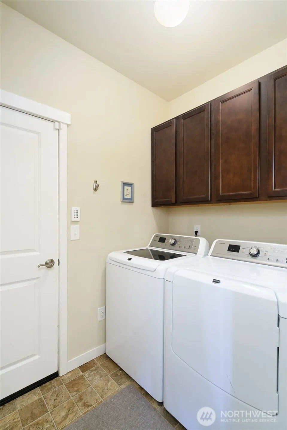 1758 Hillcrest Loop Mount Vernon, WA 98274