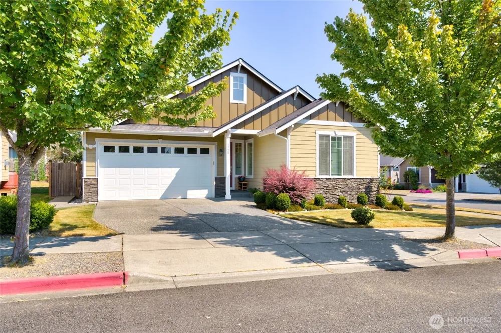 1758 Hillcrest Loop Mount Vernon, WA 98274
