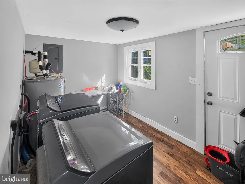 913 ROSLYN AVENUE Cambridge, MD 21613