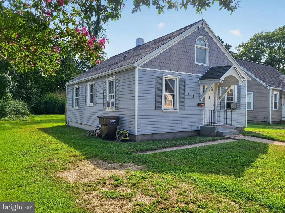 913 ROSLYN AVENUE Cambridge, MD 21613