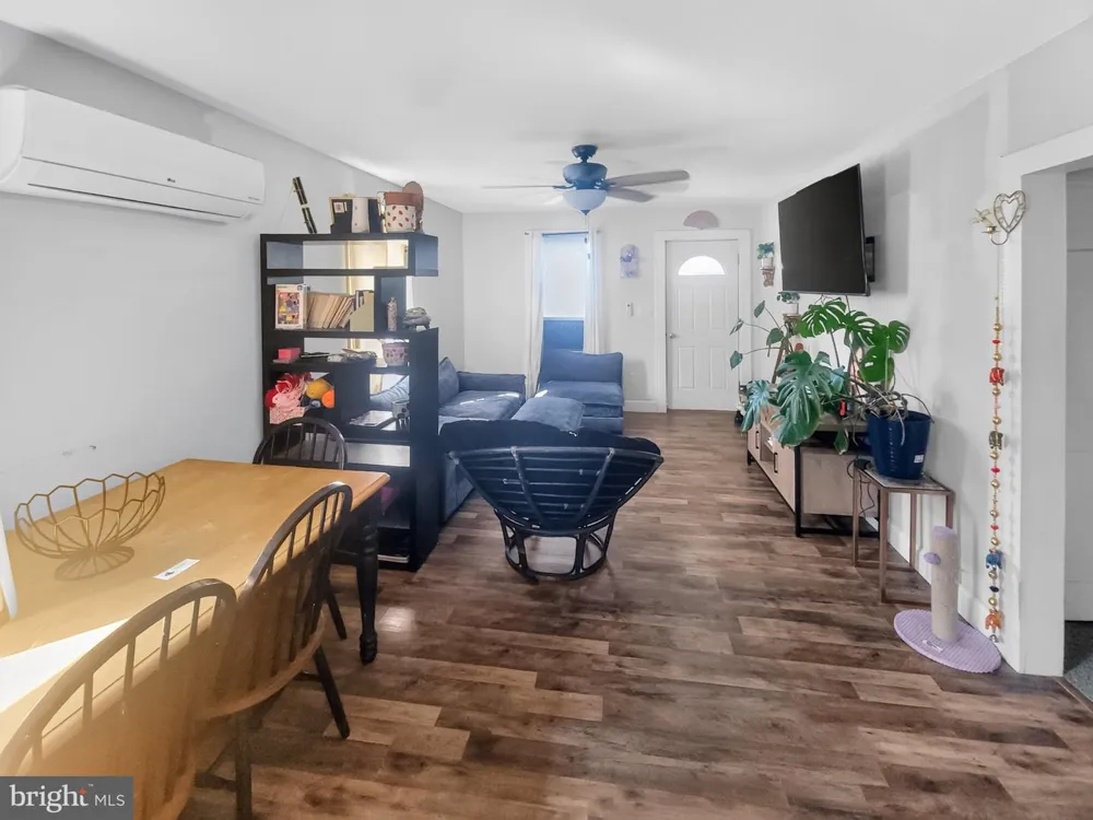 913 ROSLYN AVENUE Cambridge, MD 21613