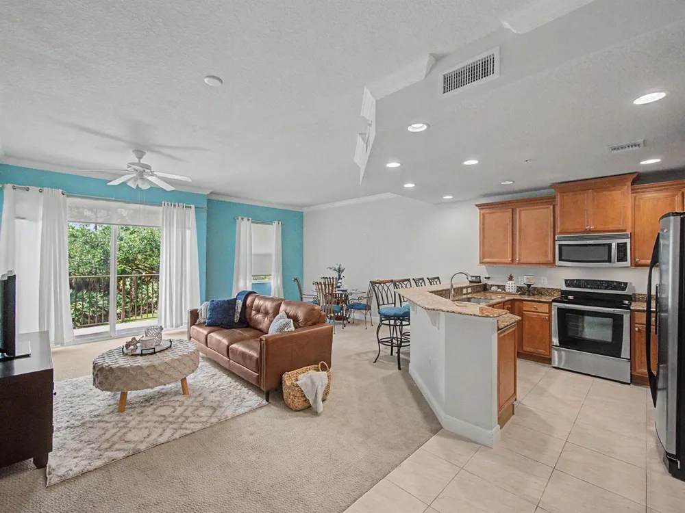 12590 SE Old Cypress Drive Hobe Sound, FL 33455