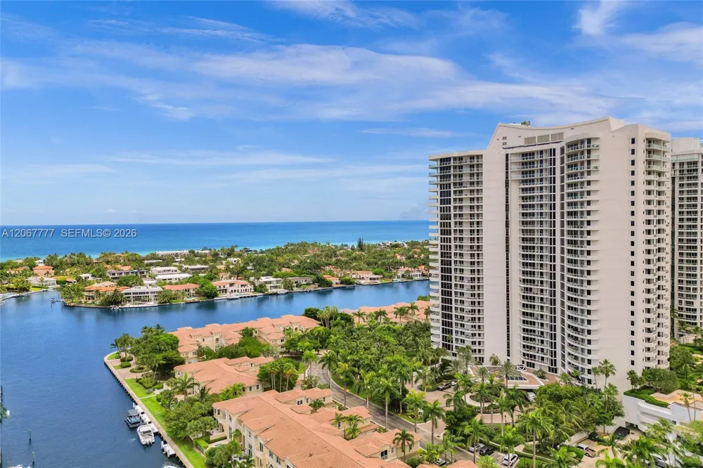 21200 Point Place #403 Aventura, FL 33180