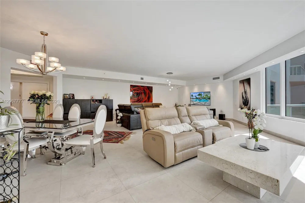 21200 Point Place #403 Aventura, FL 33180