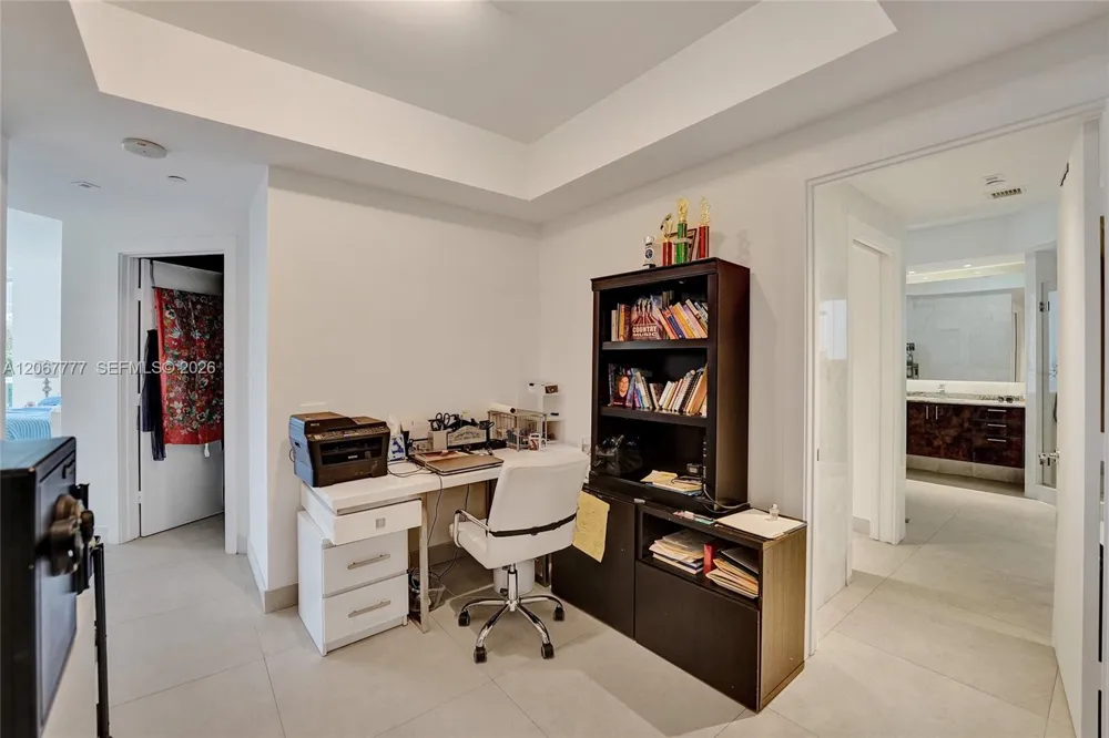 21200 Point Place #403 Aventura, FL 33180