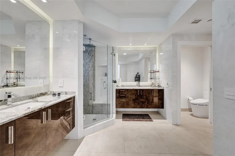 21200 Point Place #403 Aventura, FL 33180