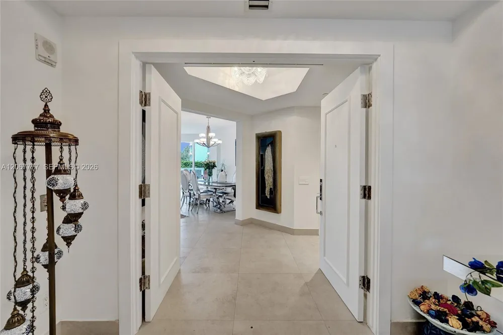 21200 Point Place #403 Aventura, FL 33180