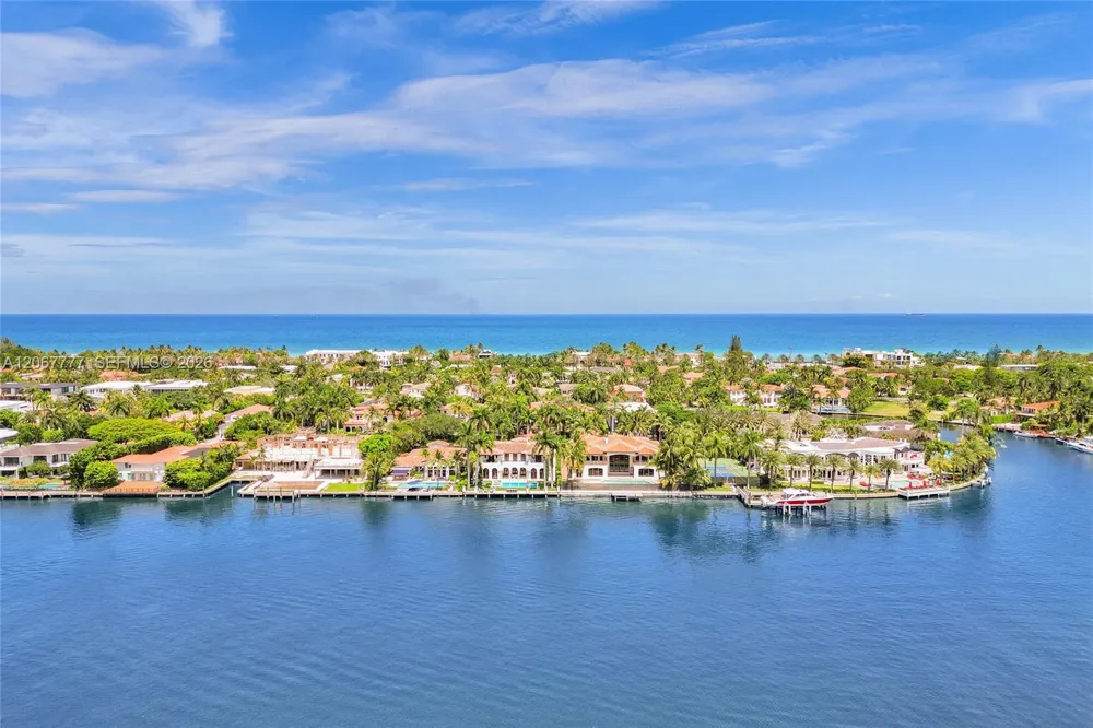 21200 Point Place #403 Aventura, FL 33180